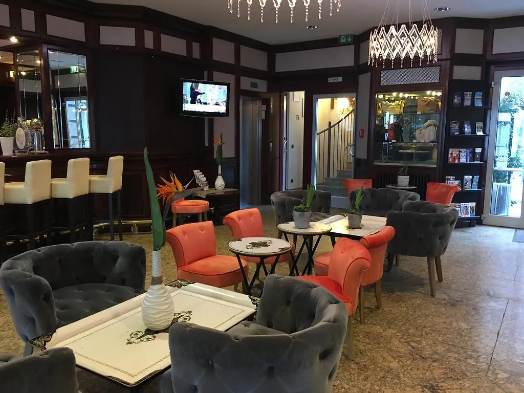 Hotel Exquisit Munich 4*,